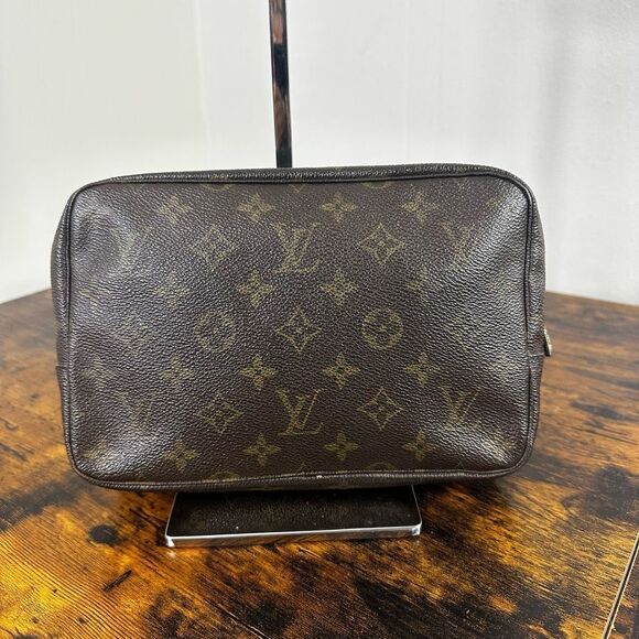 Louis Vuitton Vintage Trousse Toilette 23 Bag Cosmetics Pouch Clutch - Picture 1 of 16